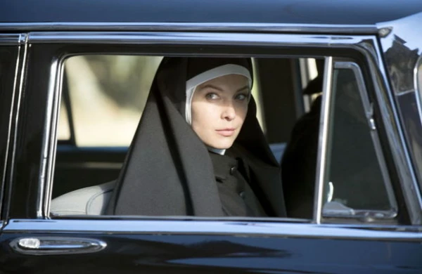 Rahibə maşınla vurduğu uşaqları hadisə yerində qoyub qaçdı