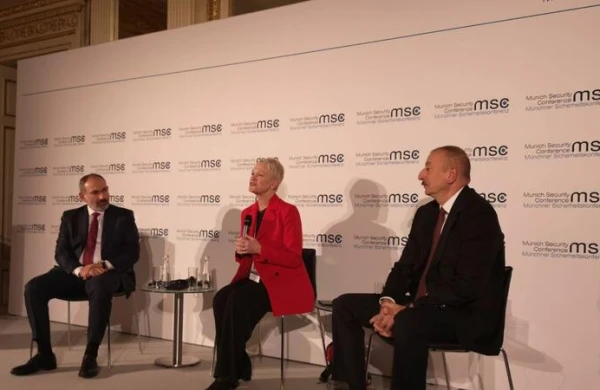 Prezident İlham Əliyev Paşinyanı darmadağın etdi