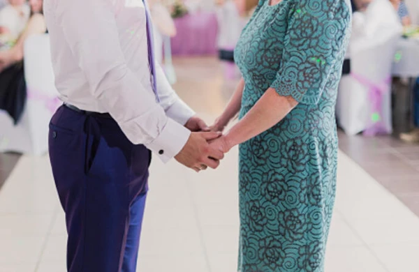 Ərinin dostu ilə qaçan nənə ilə bağlı şok faktlar: Bir-birinə "bacı-qardaş" deyirdilər