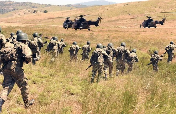 SON DƏQİQƏ! Müharibə başladı: Ağır texnikalar sərhədi keçdi