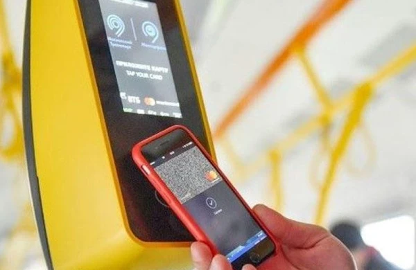 Bakının ictimai nəqliyyatında gedişi telefonun balansından ödəmək mümkün olacaq