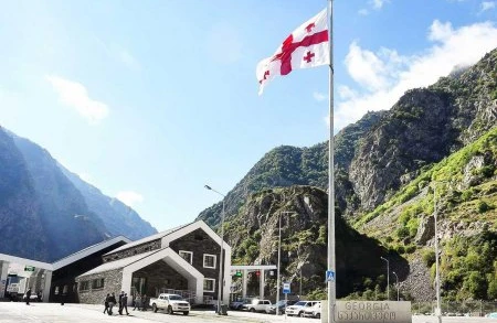 Gürcüstan da İrana gediş-gəlişi məhdudlaşdırdı