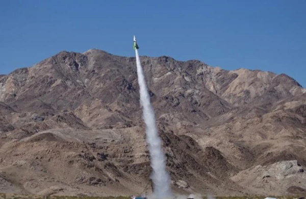 DƏHŞƏTLİ GÖRÜNTÜLƏR: 64 yaşlı şəxsi raketə qoyub atdılar - VİDEO