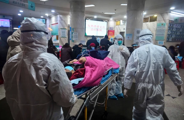 Polislərkoronavirus şübhəlisini belə zərərsizləşdirdi - VİDEO