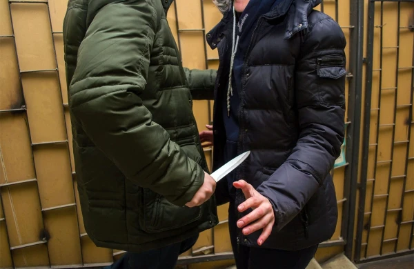 Bakıda kişiyə bıçaqla hədə-qorxu gələn şəxslər saxlanıldı