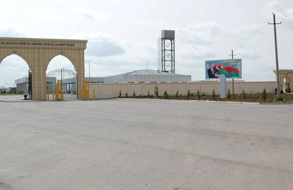 Azərbaycan İranla sərhədi bağlayıb - SON DƏQİQƏ!