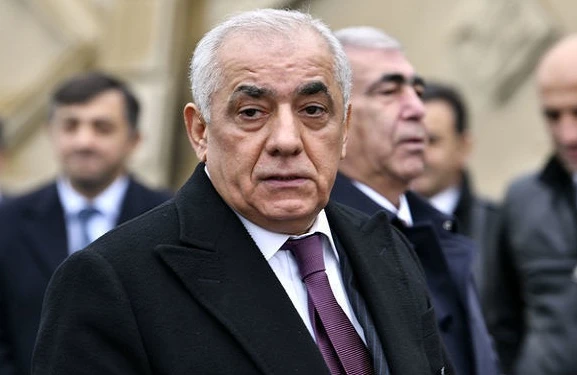 Baş Nazir məktəblərlə bağlı qərar imzaladı