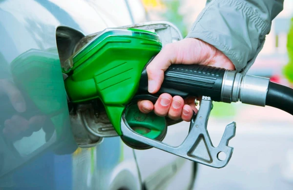 Rusiyada&nbsp; benzin ucuzlaşdı