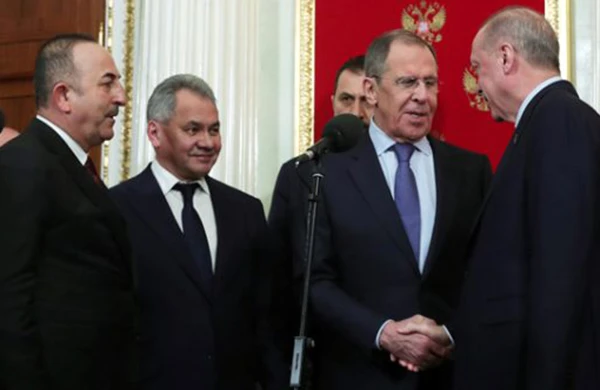 Dünya bu videodan danışır: Ərdoğanın  mikrafonu  açıq  qaldı...