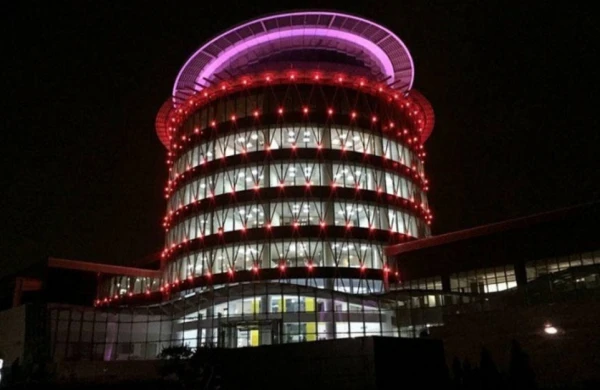 SOCAR “Xəzər” TV-ni aldı