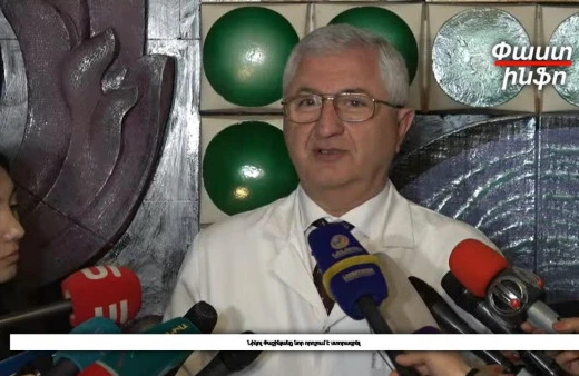 Gümrüdə 43 yaşlı ana öldürüldü, 13 yaşlı qızı xəstəxanalıq oldu - həkimdən açıqlama