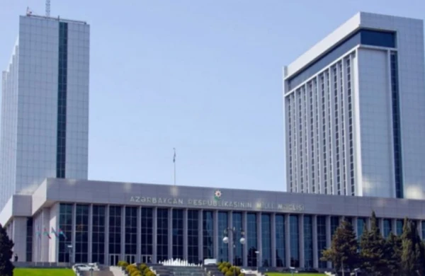 Deputatlar Milli Məclisə çağırıldılar - SƏBƏB