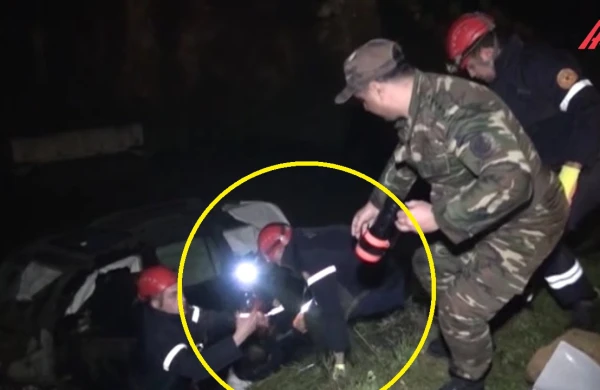 Dəhşətli qəzanın videosu:Sürücünün meyiti belə çıxarıldı