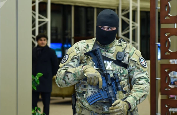 SON DƏQİQƏ! DTX 3 vəzifəli şəxsi iş başında həbs etdi -ADLAR