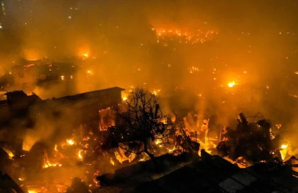 GÜCLÜ YANĞIN: Çox sayda qaçqın evsiz qaldı (VİDEO)