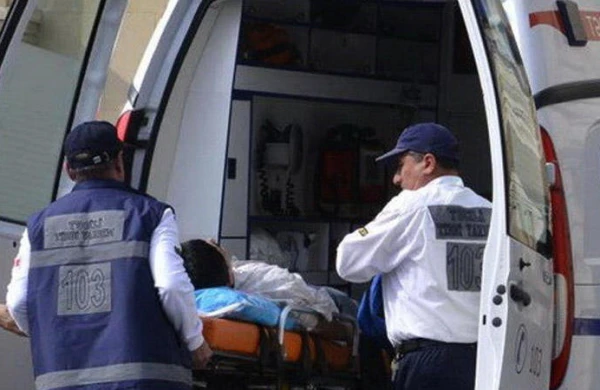 Xəstəxanaya aparılan şəxs yolda öldü