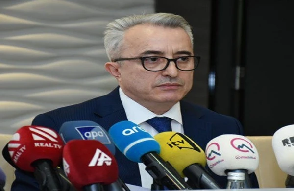 Operativ qərargah: “Evdə və digər şəraitdə tədris edilən dərslər dayandırılmalıdır“