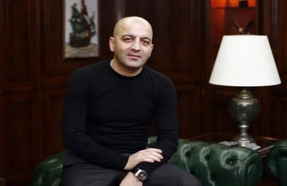 Mənsimovun həbsinə etiraz olaraq aksiya müzakirələri – TÜRKİYƏ SƏFİRLİYİNİN QARŞISINDA