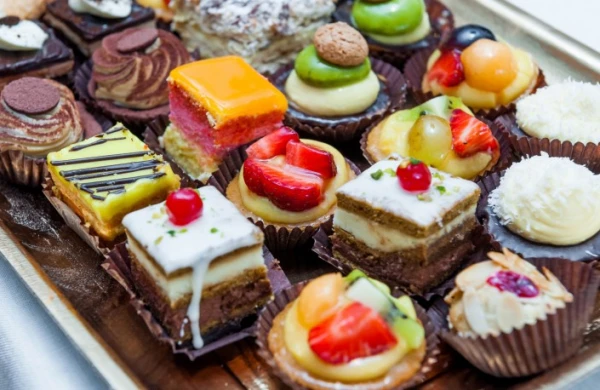 Çoxlu şirniyyat yeyən şəkər xəstəliyinə tutula bilərmi? - CAVAB