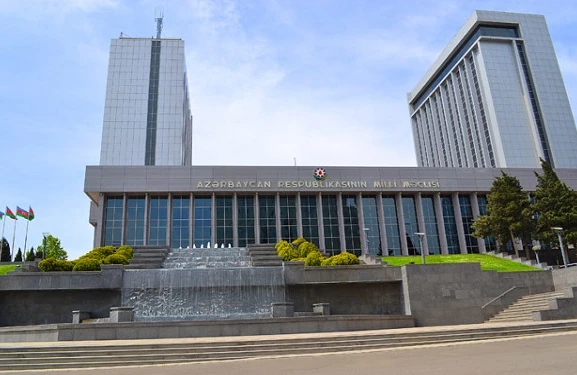 SON DƏQİQƏ! Milli Məclis koronovirusla bağlı qanunu qəbul etdi