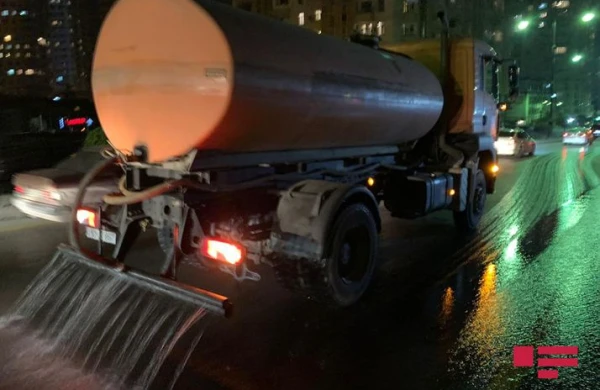 SON DƏQİQƏ! Bakıya koronovirusla bağlı xüsusi maddə səpildi +VİDEO