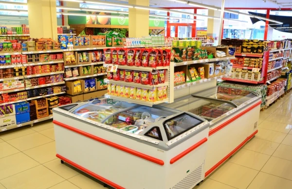 Nazirlikdən ərzaq mağazaları və apteklərlə bağlı məlumat