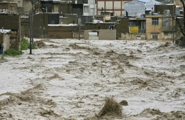 Koronavirusla boğuşan İran daha bir fəlakətlə üz-üzə: ölü və yaralılar durmadan artır
