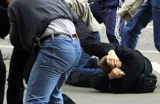Göygöldə qapının açıq qalması qonşular arasında davaya səbəb oldu: Yaralılar var