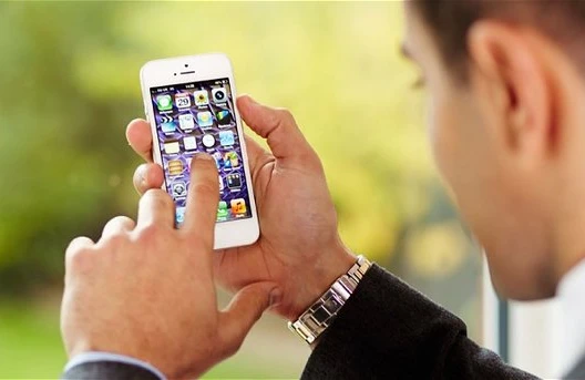 Telefonunuzu kimin dinlədiyini bilmək istəyirsizsə bu kodu yığın