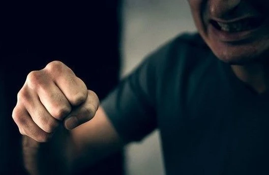 Sevgilisinin körpəsini ağladığı üçün döyüb öldürdü