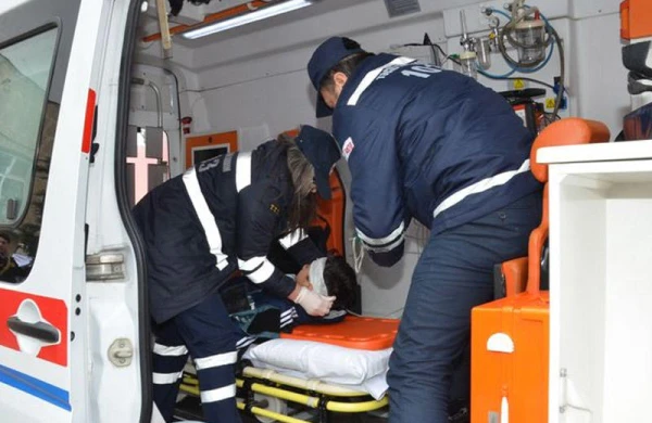 Bakıda azyaşlı öz qardaşının qulağını dişləyərək qoparıb