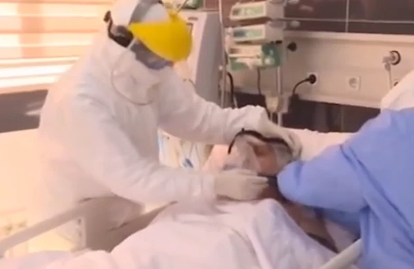 Koronavirus xəstələri: “Nəfəsim çatmır, kömək edin“ - VİDEO