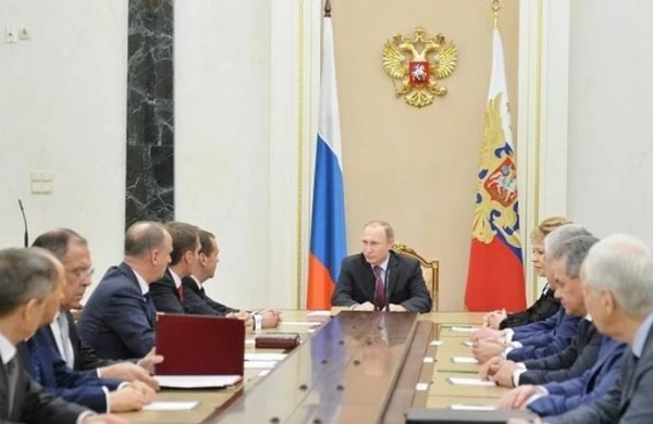 Nazir sevindirici xəbəri Putinə açıqladı: Dərmanı tapdıq