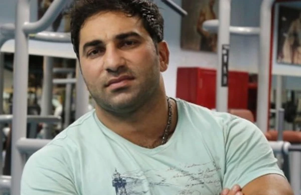 Aslan İsmayılov Kamil Zeynallının müdafiəsinə qalxdı: “Kimsə ona torba tikəcəksə, qarşısında məni görəcək”