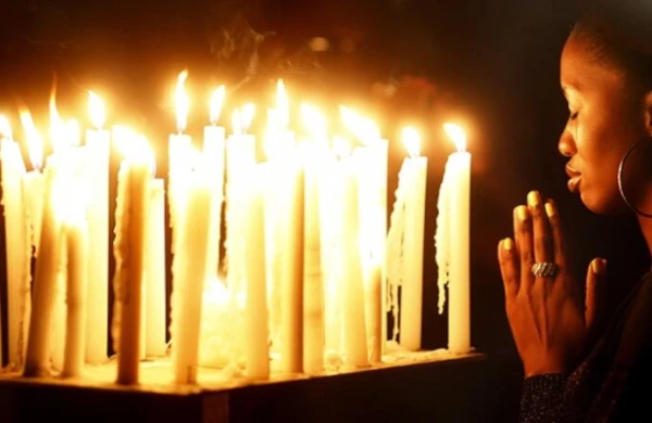 Dünyanın sonu gəldi - Kütləvi şəkildə dua edib, vidalaşdılar