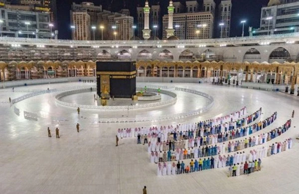 Karantin dövründə Kəbədə Ramazan ayının ilk namazı - FOTO