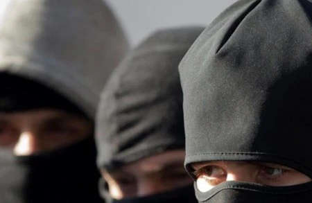 Bakıda maskalıların hücum etdiyi şəxs bazarın sahibi imiş - MÜƏMMALI FAKTLAR