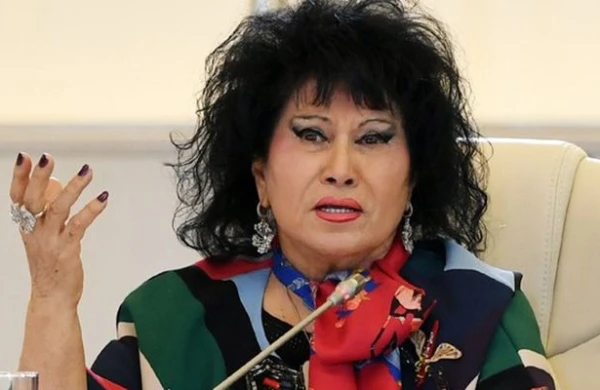 Zeynəb Xanlarovanın konsert tarixi yenə dəyişdi