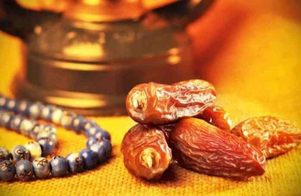Ramazanın 12-ci gününün duası, imsak və iftar vaxtı