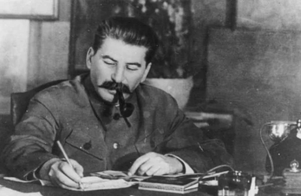 Stalin 9 May bayramını niyə ləğv etmişdi...