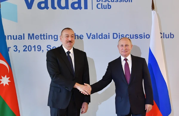 Prezident İlham Əliyev Vladimir Putinə telefonla zəng edib