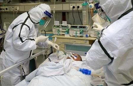 Rusiyada koronavirusa yoluxanların sayı 232 000-i ötüb