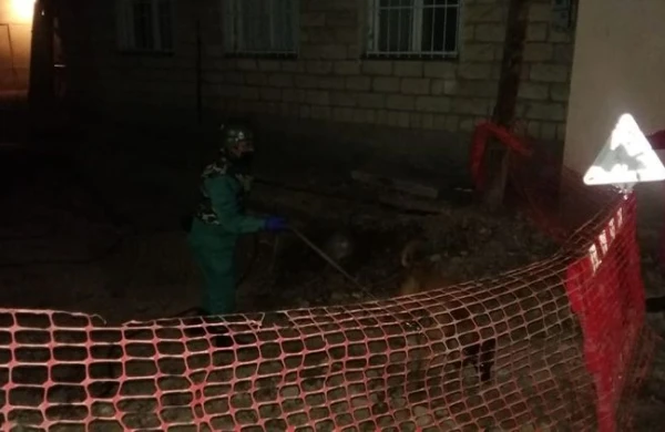 Gəncədə tapılan metal əşya ətrafda ciddi təşviş yaradıb - FOTO