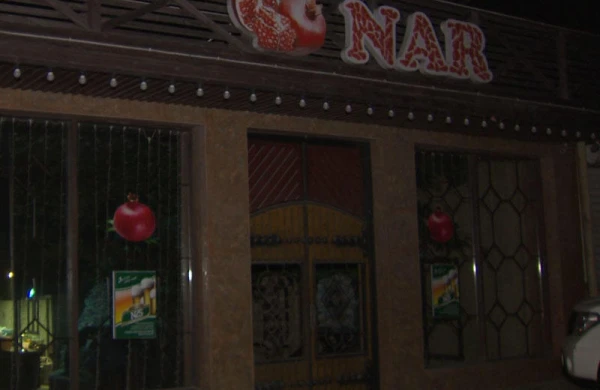 Bakıda saat 18:00-dan sonra işləyən restoran aşkarlandı - 24 müştəri saxlanıldı - FOTO