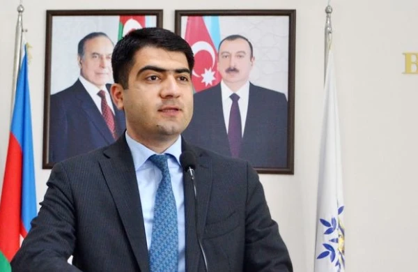 Yeni icra başçısının ingilis dilində çıxışı müzakirələrə səbəb oldu - VİDEO