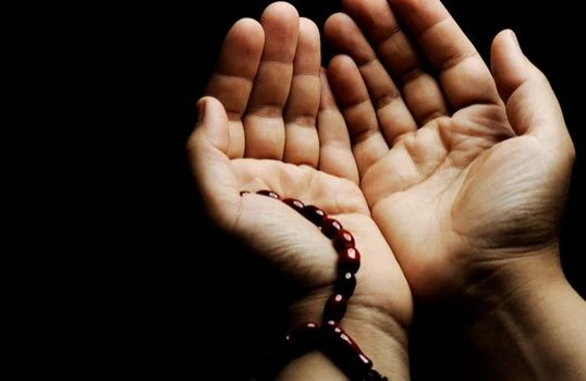 Namazdan sonra bu duanı oxuyun  —  Ruziniz artacaq,çətin işiniz həll olunacaq