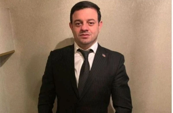 Qadınlar Ata Abdullayevi döydü: "Bura gəl,"suka" - VİDEO