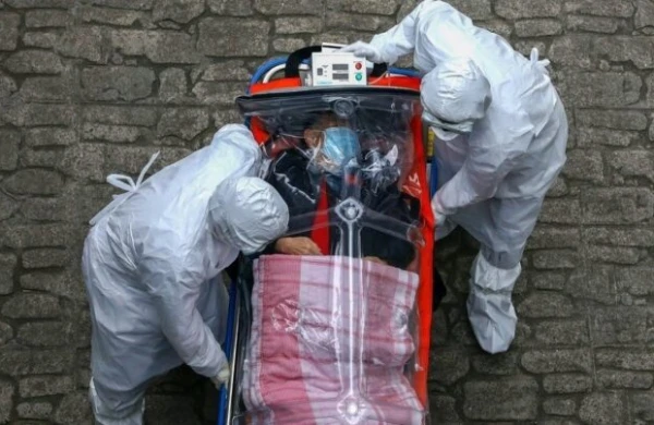 Azərbaycanda koronavirusdan ölən şəxsi belə dəfn etdilər - VİDEO