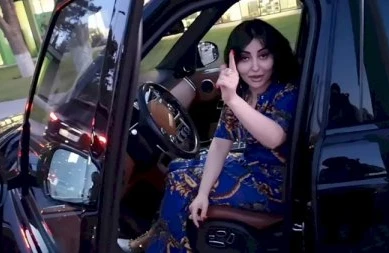 Afətin “Gelandewagen“ini soydular