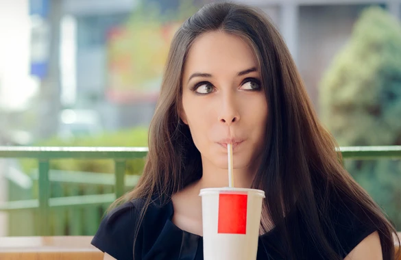 İsti havada bu içkiləri içməyin!